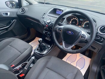 Used Ford Fiesta 2015 for sale - 77254805: Photo