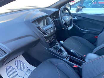 Used Ford Focus 2018 for sale - 76175016: Photo 3