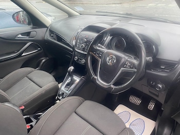 Used Vauxhall Zafira Tourer 2015 for sale - 77103595: Photo