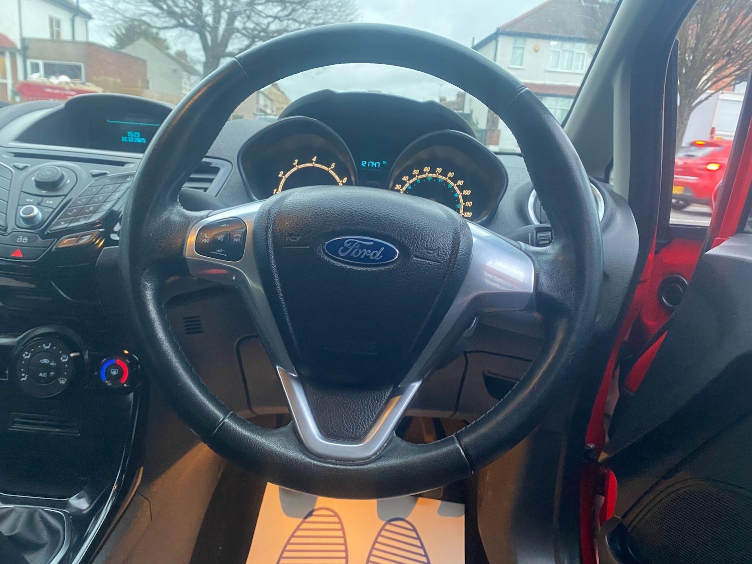 Used Ford Fiesta 2014 for sale - 76913219: Photo 11