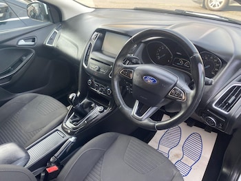 Used Ford Focus 2015 for sale - 77969834: Photo