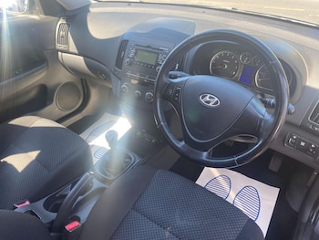 Used Hyundai i30 2010 for sale - 78361769: Photo