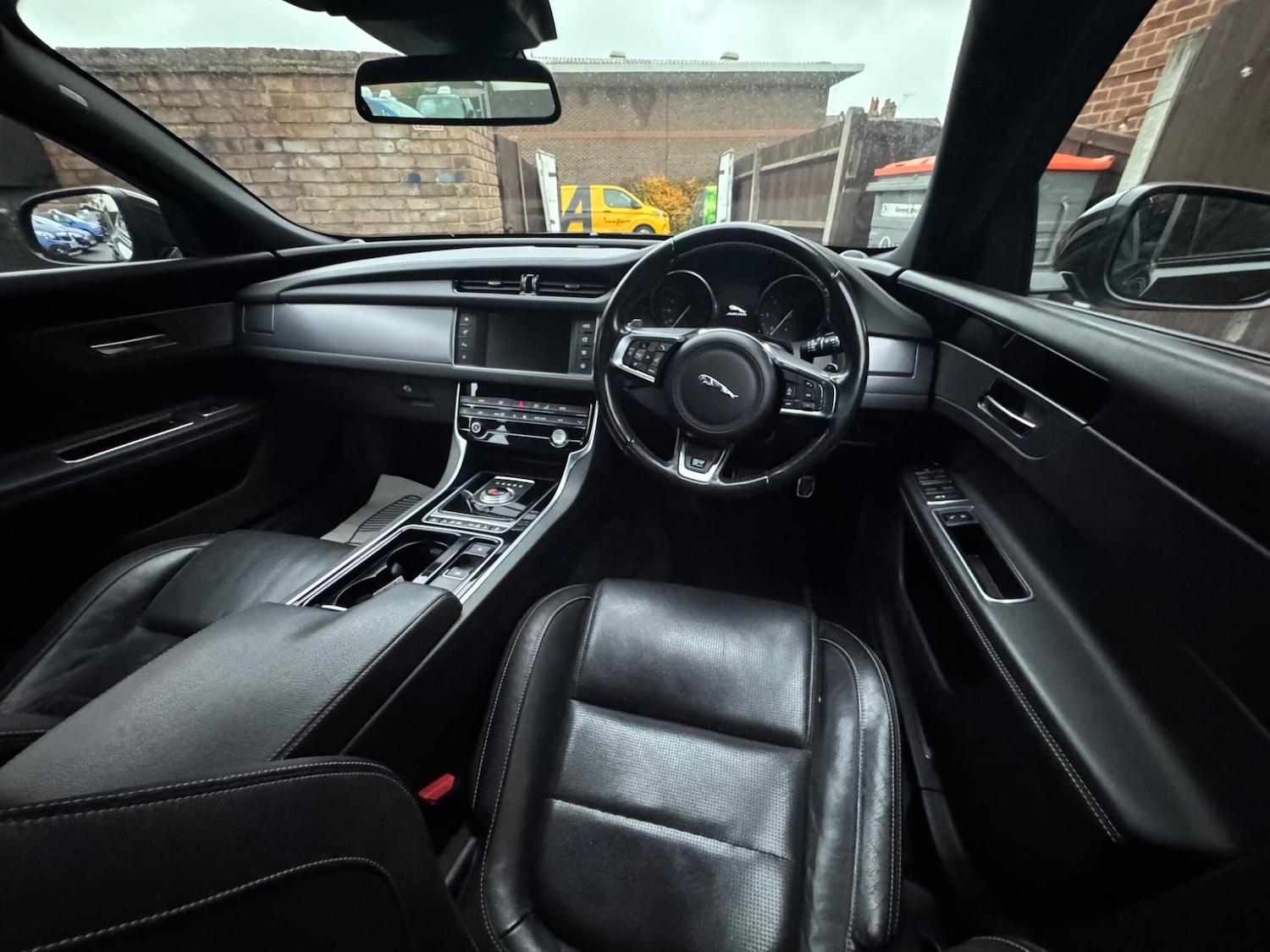 Used Jaguar XF 2017 for sale - 76780852: Photo 15