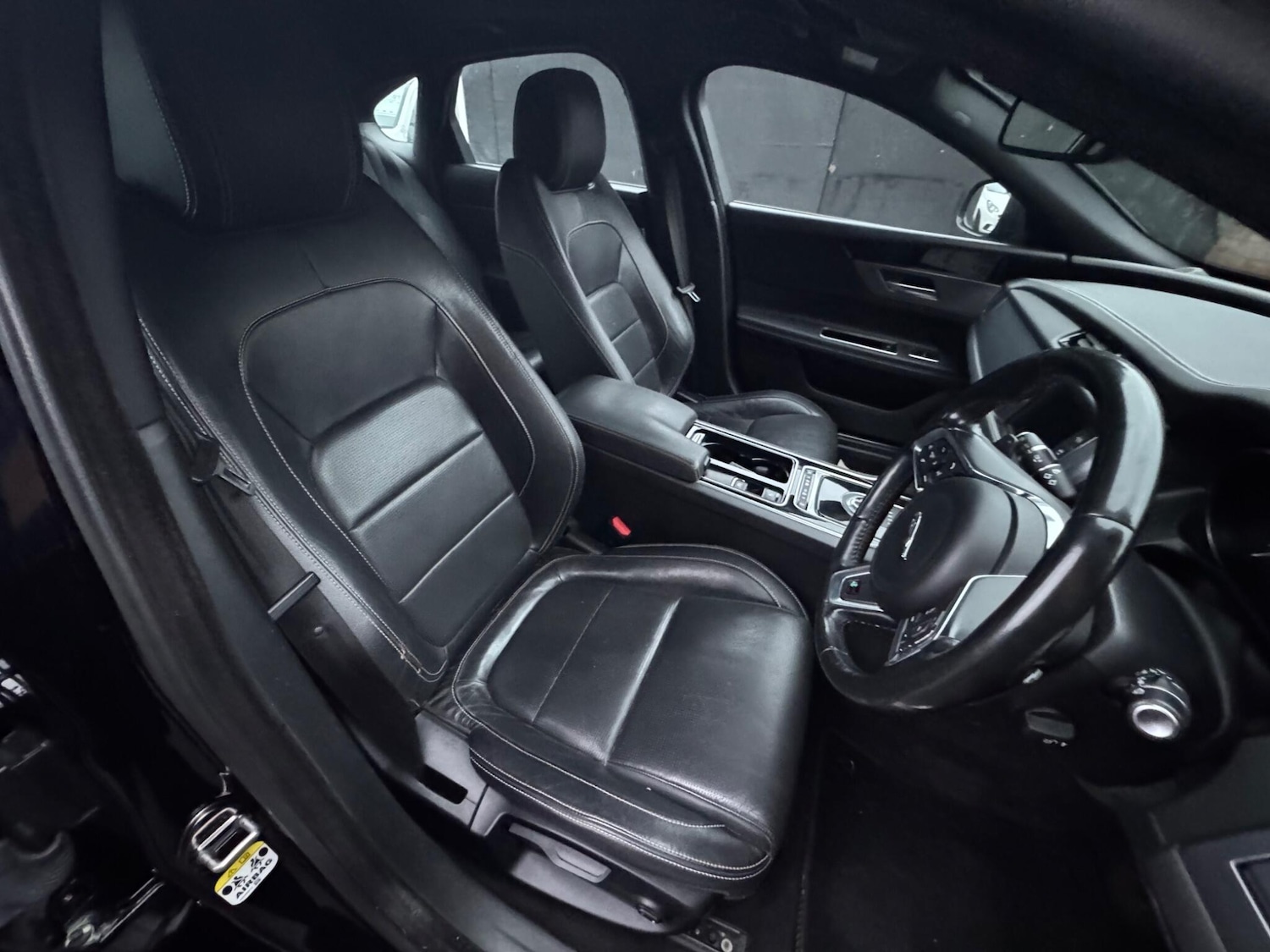 Used Jaguar XF 2017 for sale - 76780852: Photo 21