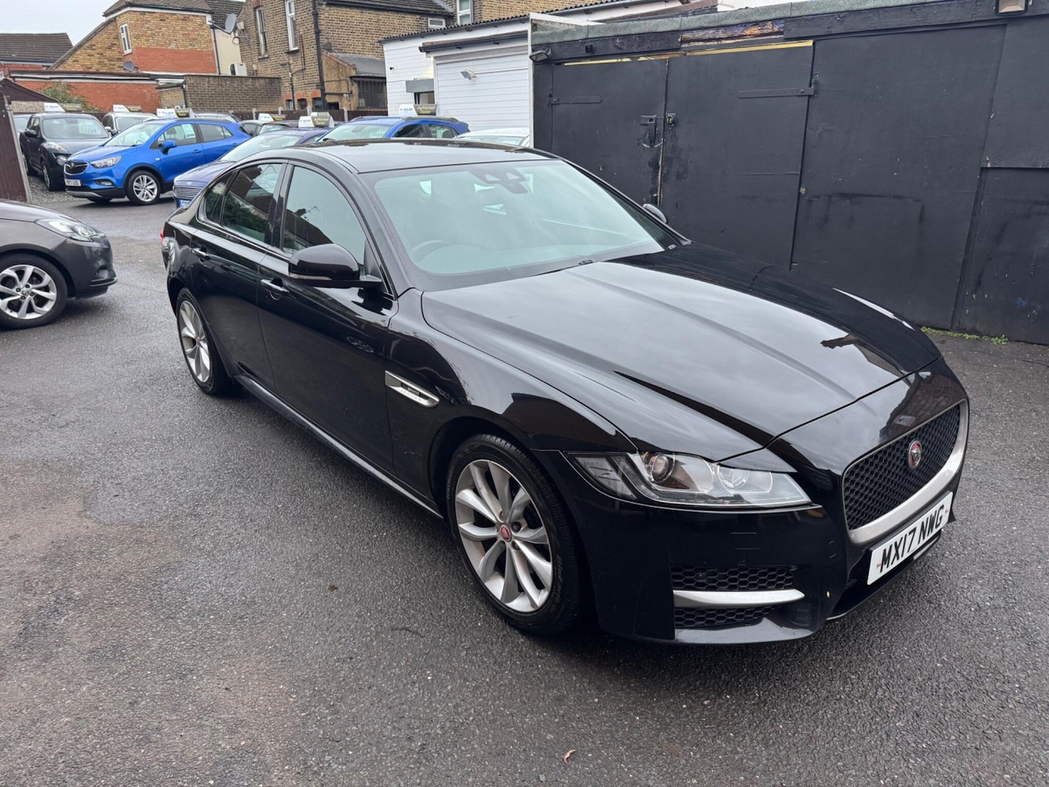 Used Jaguar XF 2017 for sale - 76780852: Photo 5