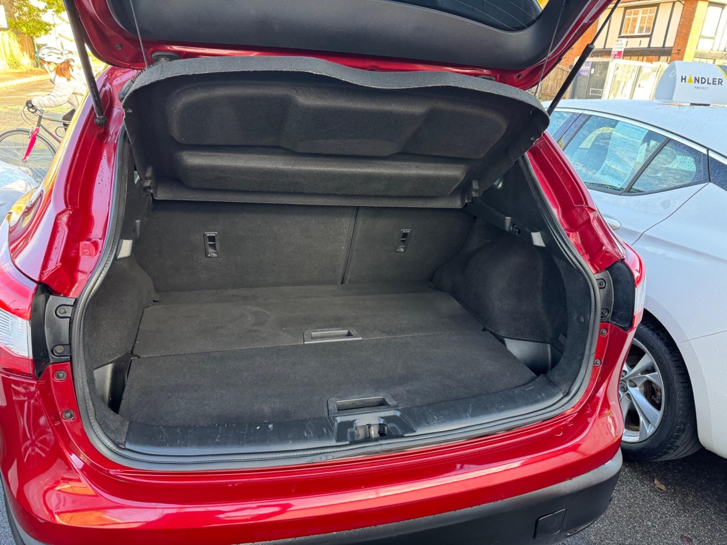 Used Nissan Qashqai 2015 for sale - 76398100: Photo 6