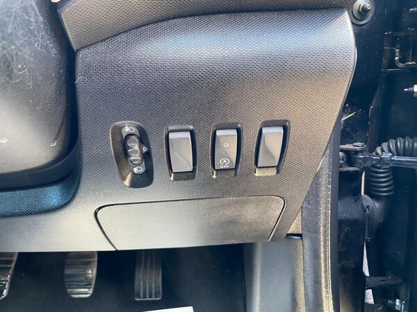Used Renault Twingo 2015 for sale - 76072859: Photo 9