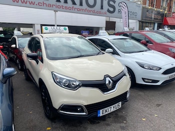 Used Renault Captur 2017 for sale - 76284084: Photo