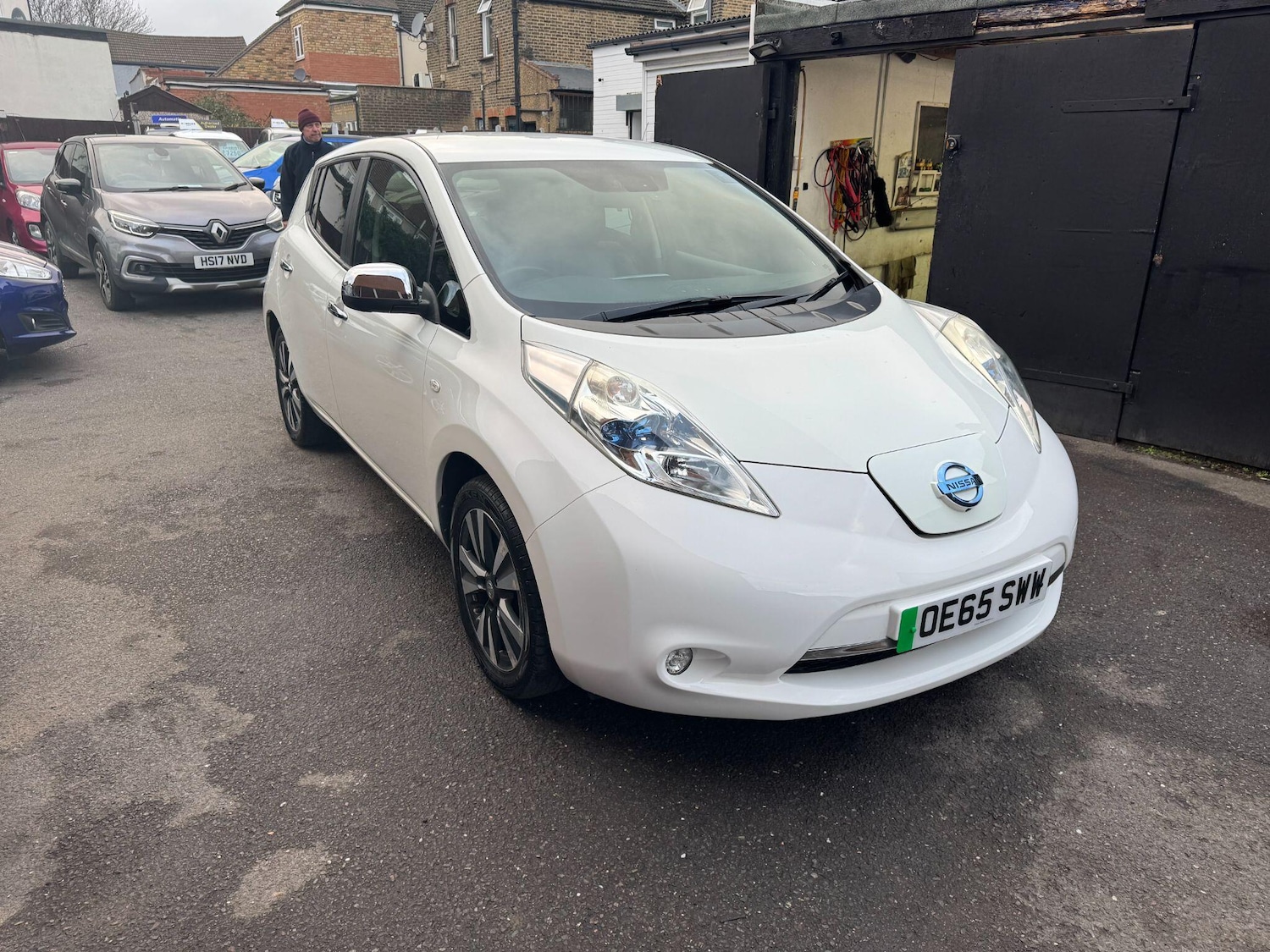 Used Nissan Leaf 2015 for sale - 76976612: Photo 13