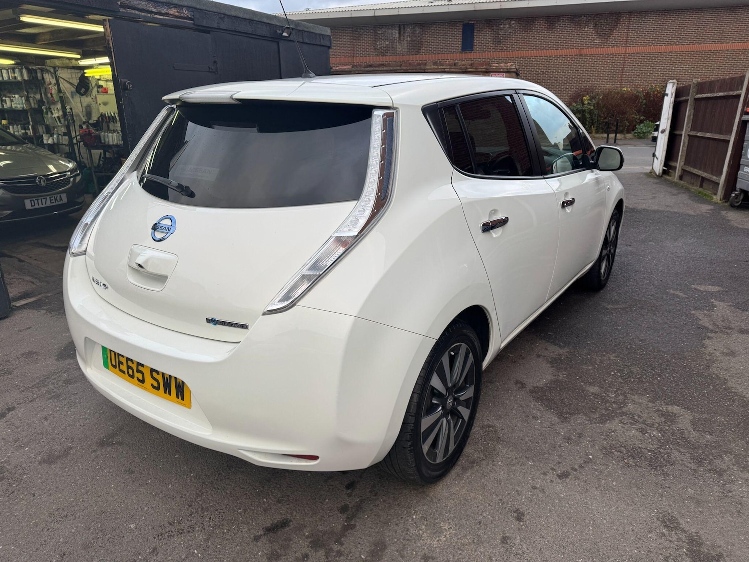 Used Nissan Leaf 2015 for sale - 76976612: Photo 15