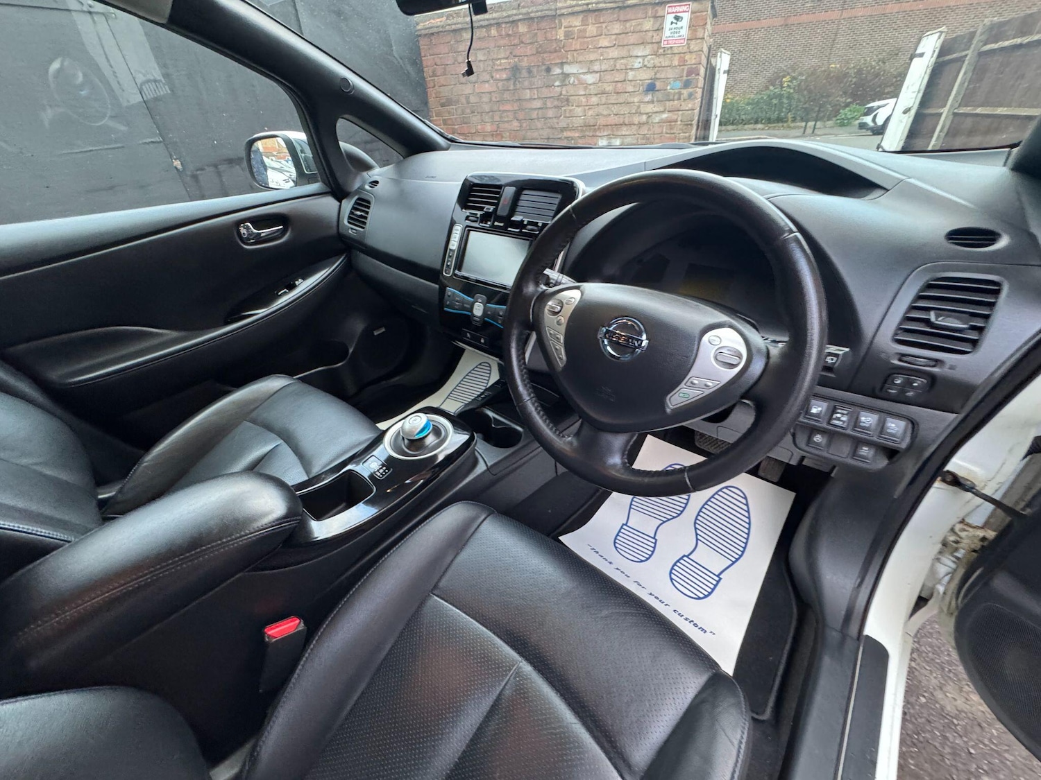 Used Nissan Leaf 2015 for sale - 76976612: Photo 24