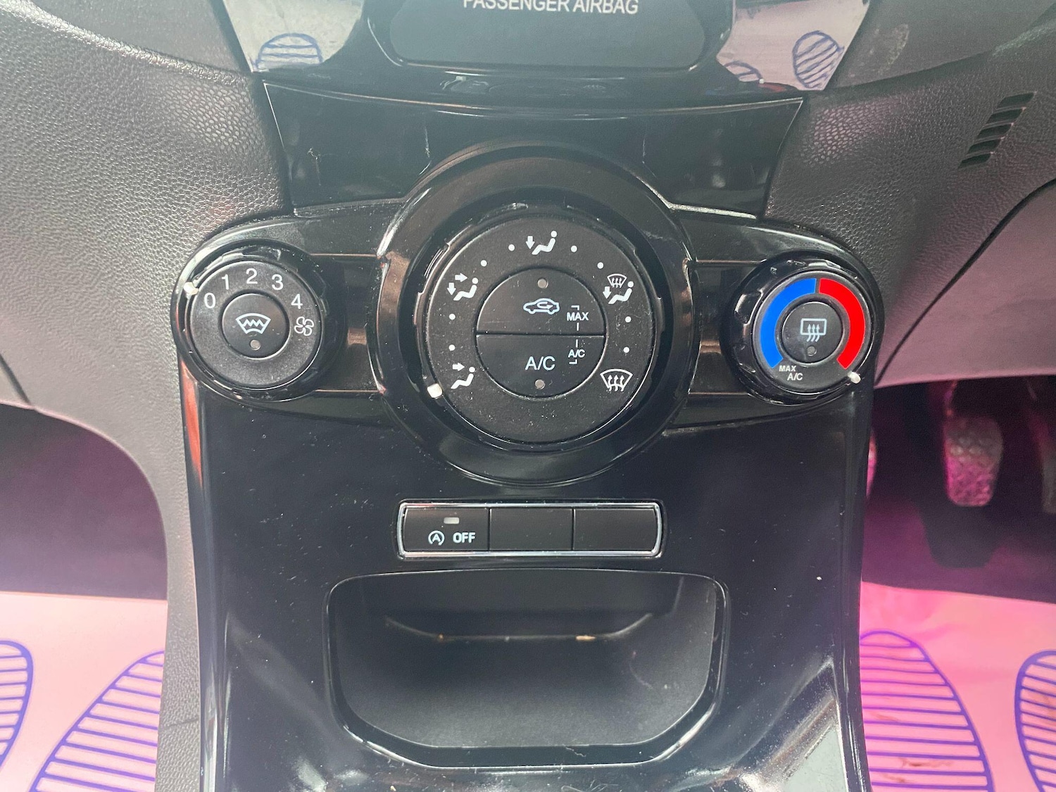 Used Ford Fiesta 2015 for sale - 77783097: Photo 11