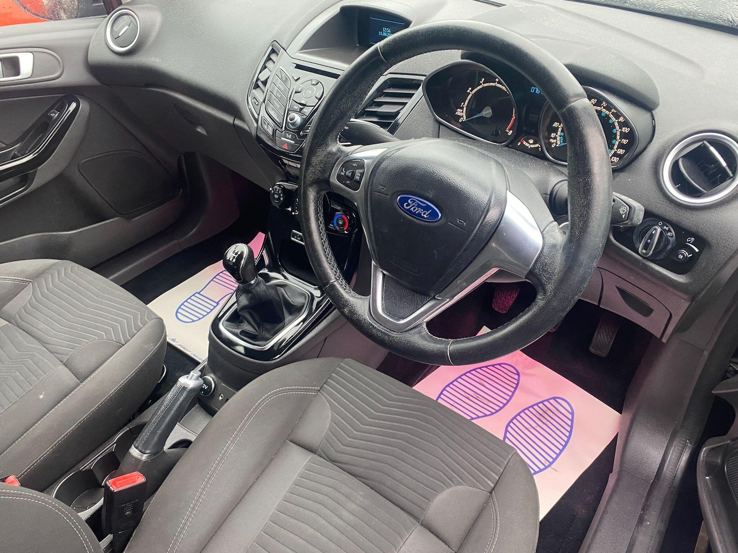 Used Ford Fiesta 2015 for sale - 77783097: Photo 3