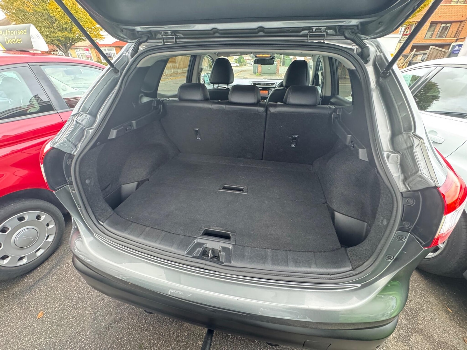 Used Nissan Qashqai 2017 for sale - 76423162: Photo 18