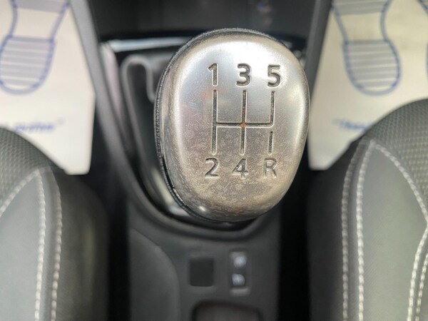 Used Renault Clio 2018 for sale - 76326255: Photo 19