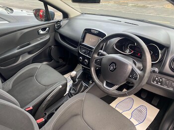 Used Renault Clio 2018 for sale - 76326255: Photo 4