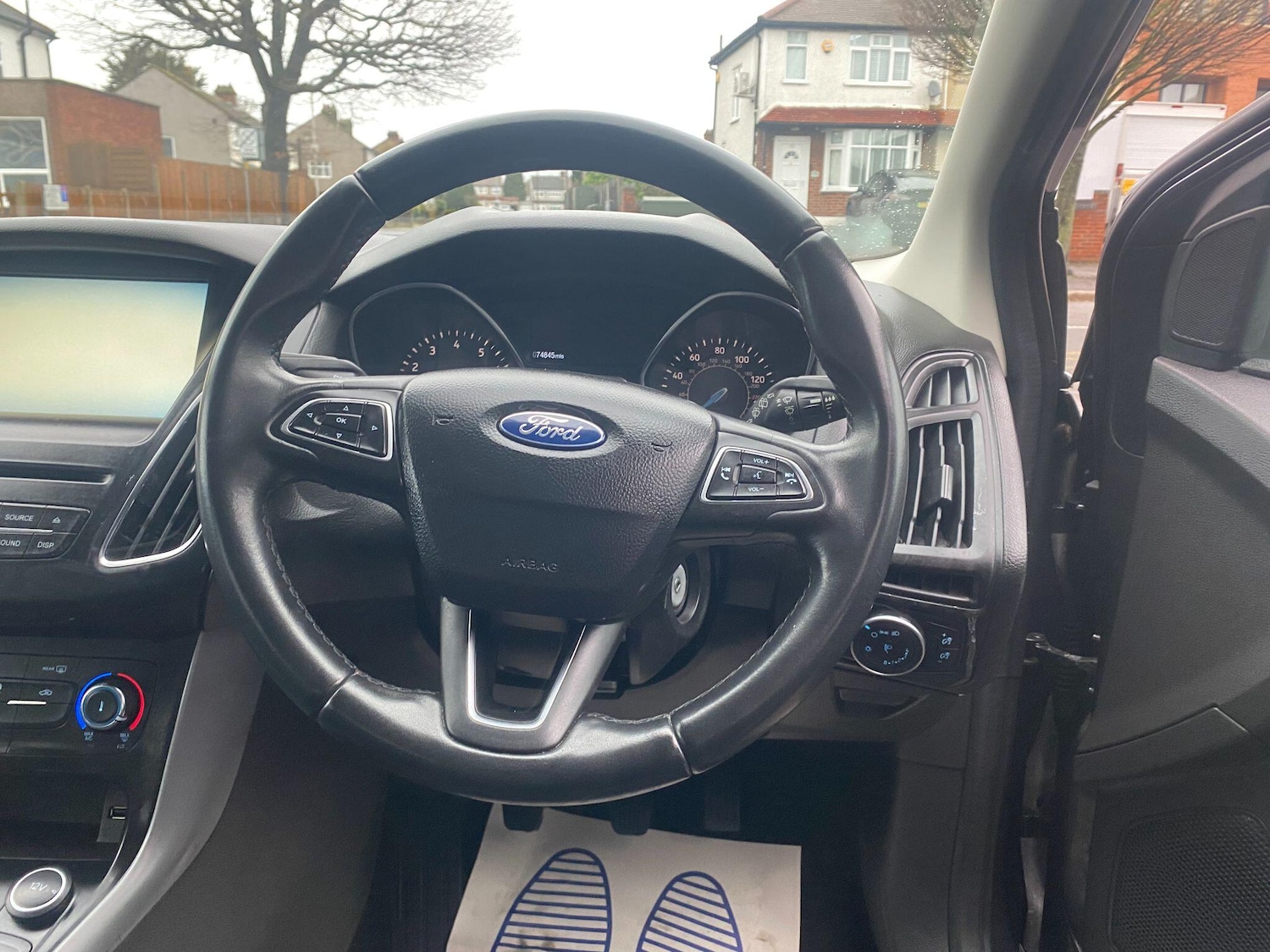 Used Ford Focus 2015 for sale - 77345286: Photo 10