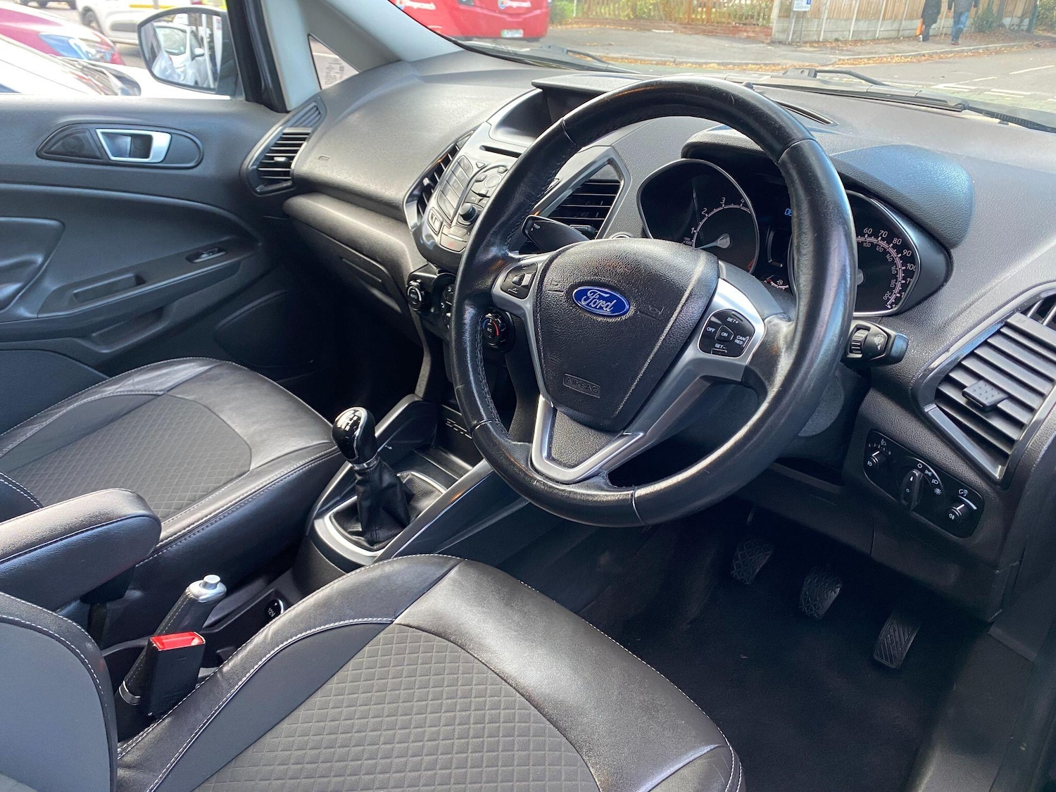 Used Ford Ecosport 2016 for sale - 76360522: Photo 4