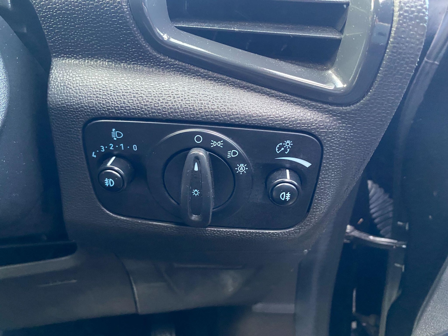 Used Ford Ecosport 2016 for sale - 76360522: Photo 9