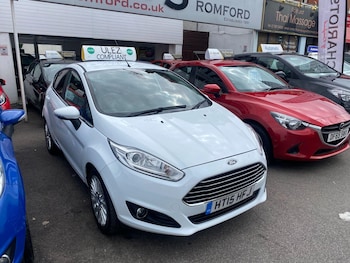 Used Ford Fiesta 2015 for sale - 75334786: Photo