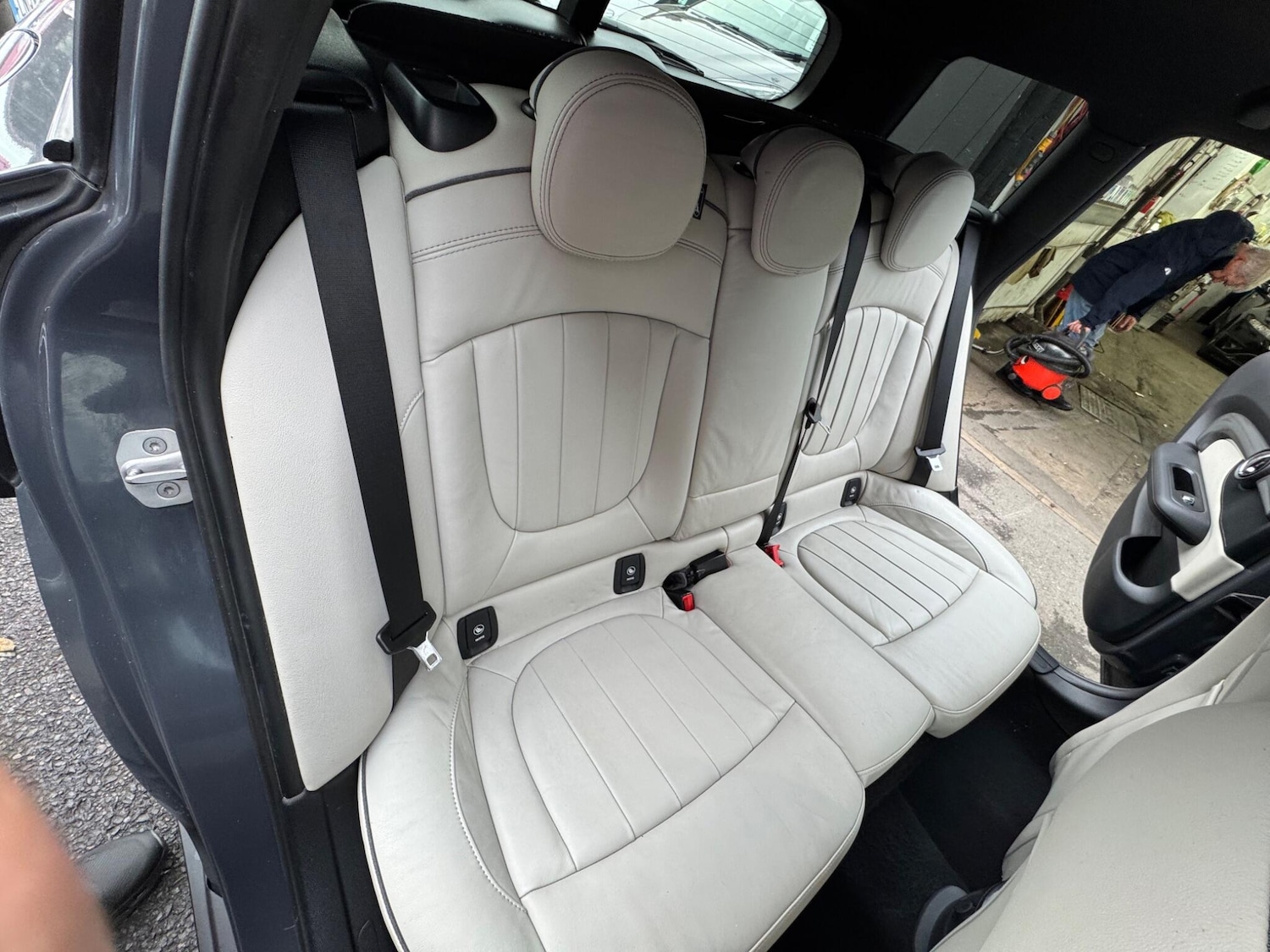 Used MINI Clubman 2016 for sale - 76294597: Photo 24