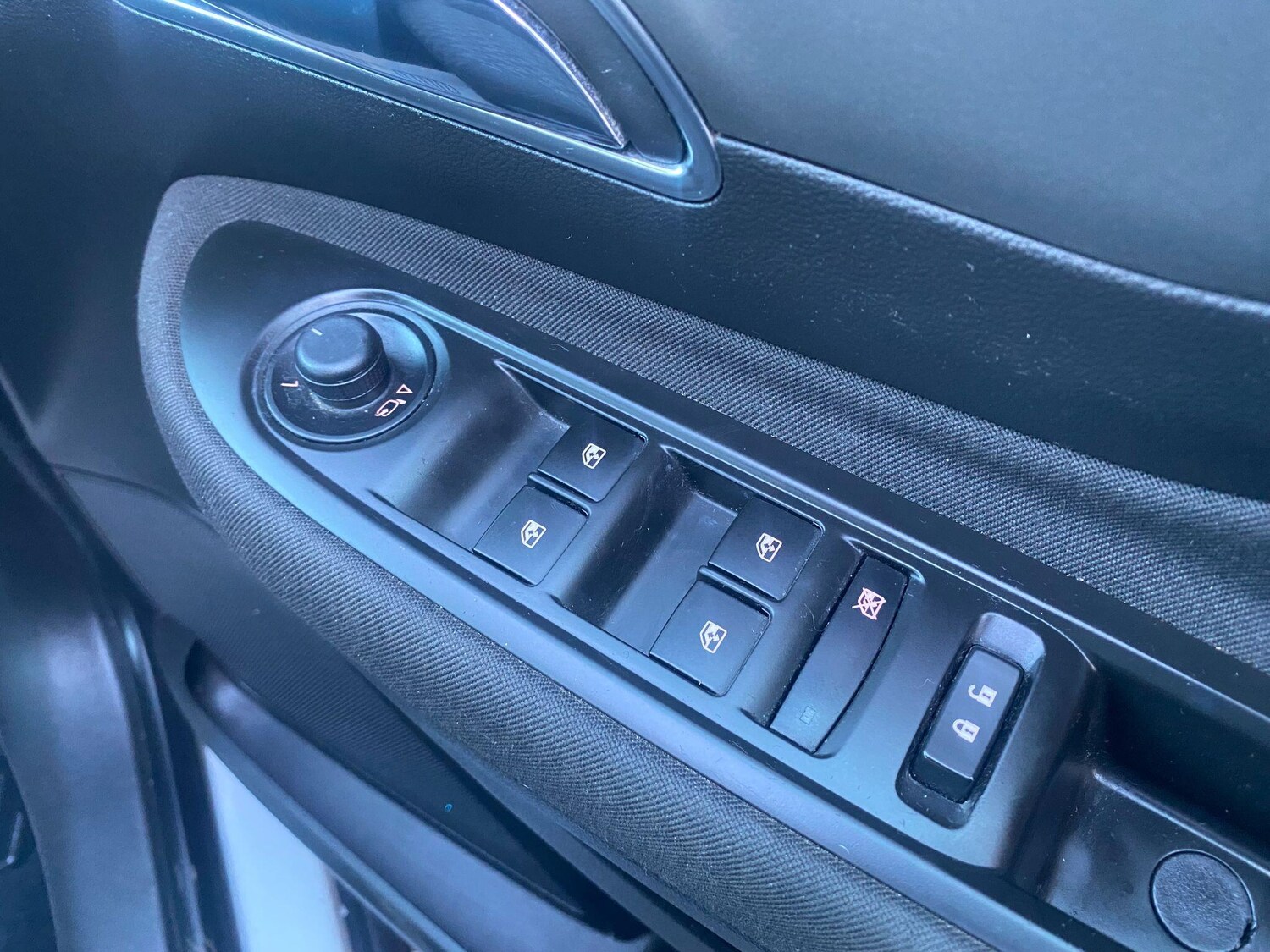 Used Vauxhall Mokka 2015 for sale - 76913730: Photo 9