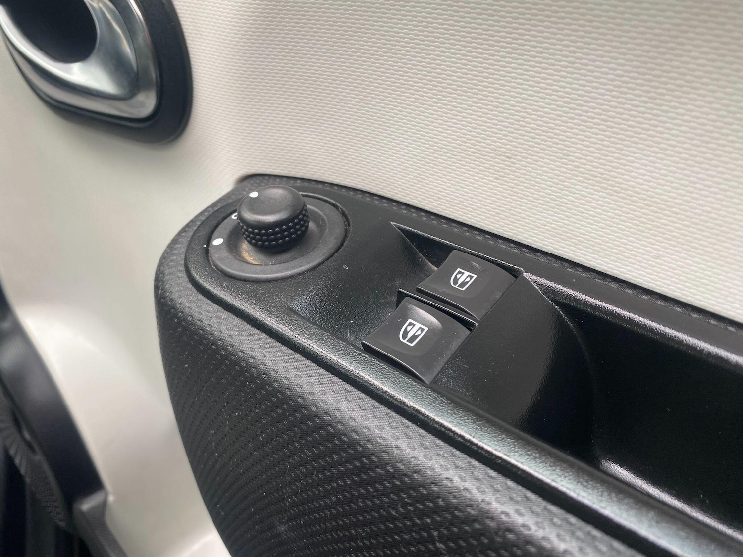 Used Renault Twingo 2015 for sale - 77396194: Photo 8