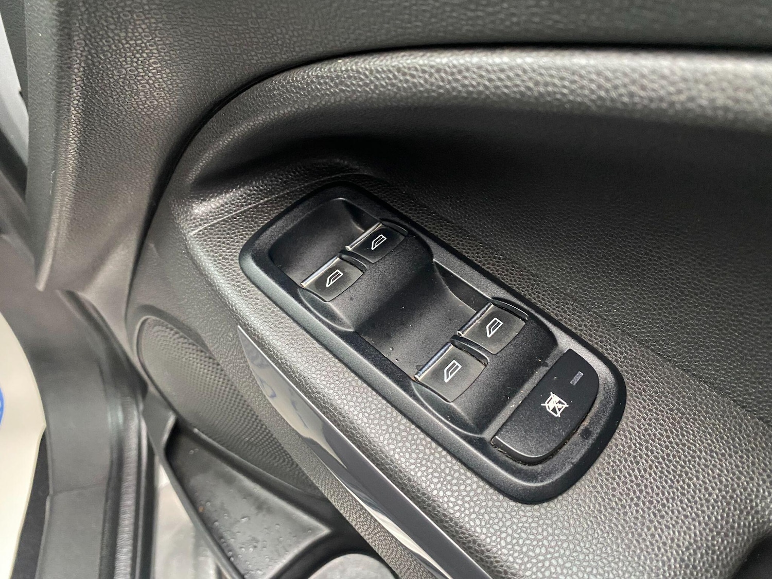 Used Ford Ecosport 2017 for sale - 76573431: Photo 11