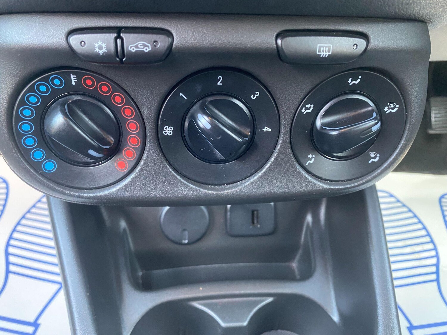 Used Vauxhall Corsa for sale - 77671869: Photo 15