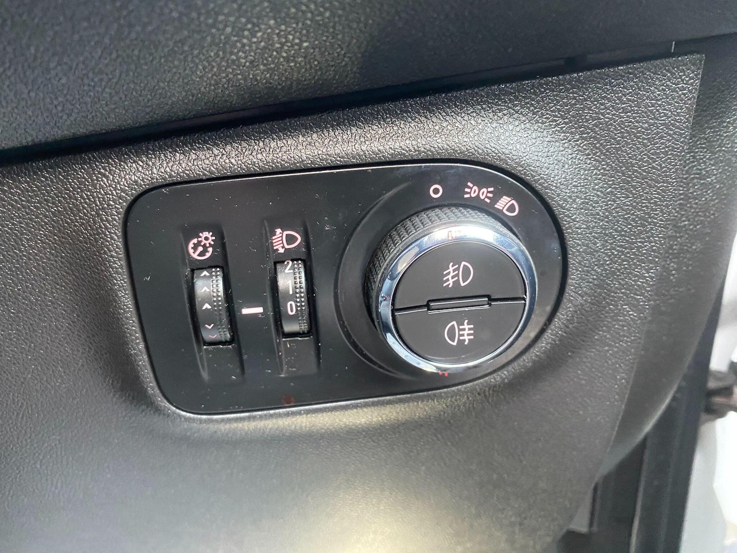 Used Vauxhall Corsa for sale - 77671869: Photo 9