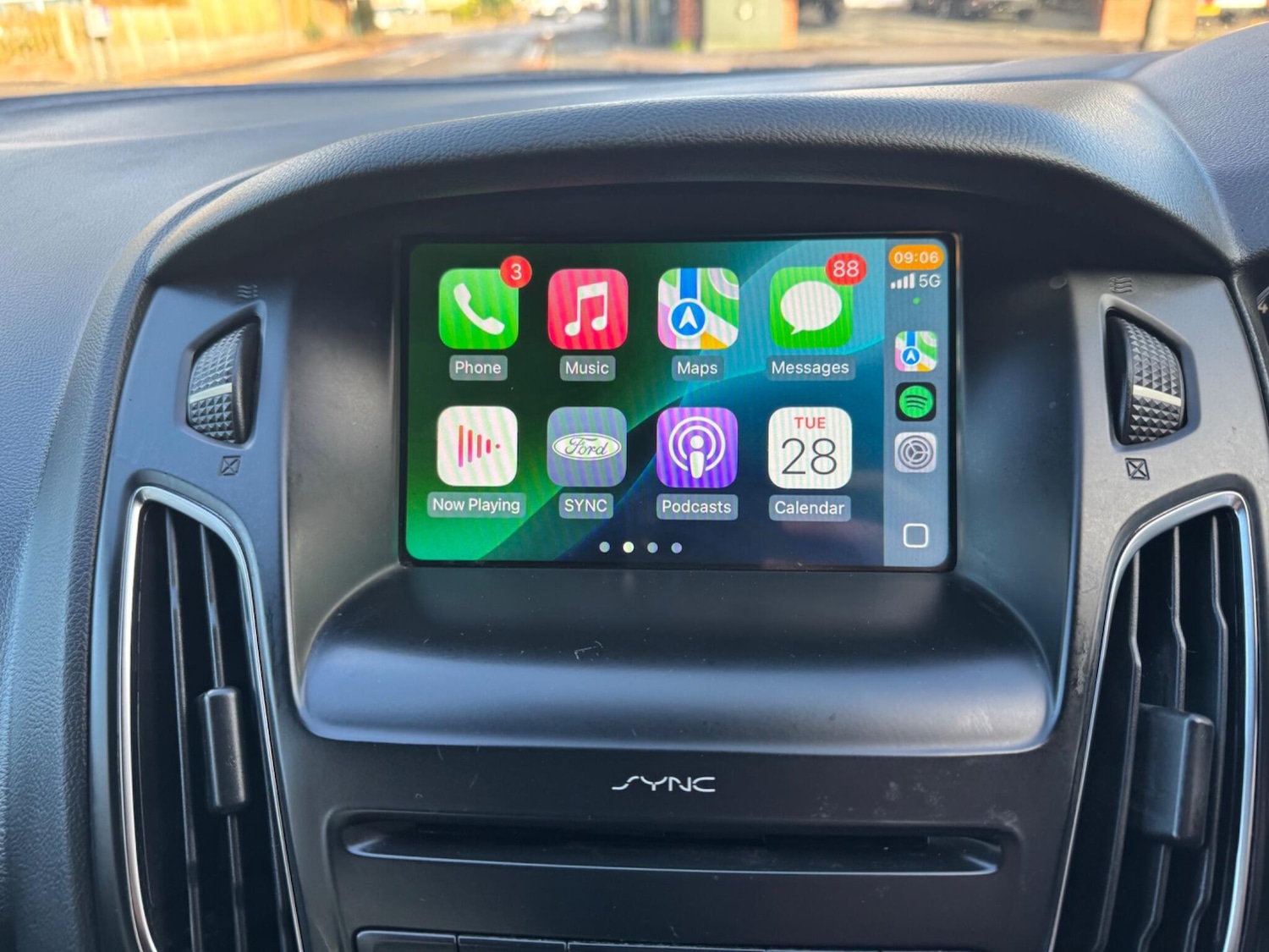 Used Ford Focus 2017 for sale - 76398025: Photo 12