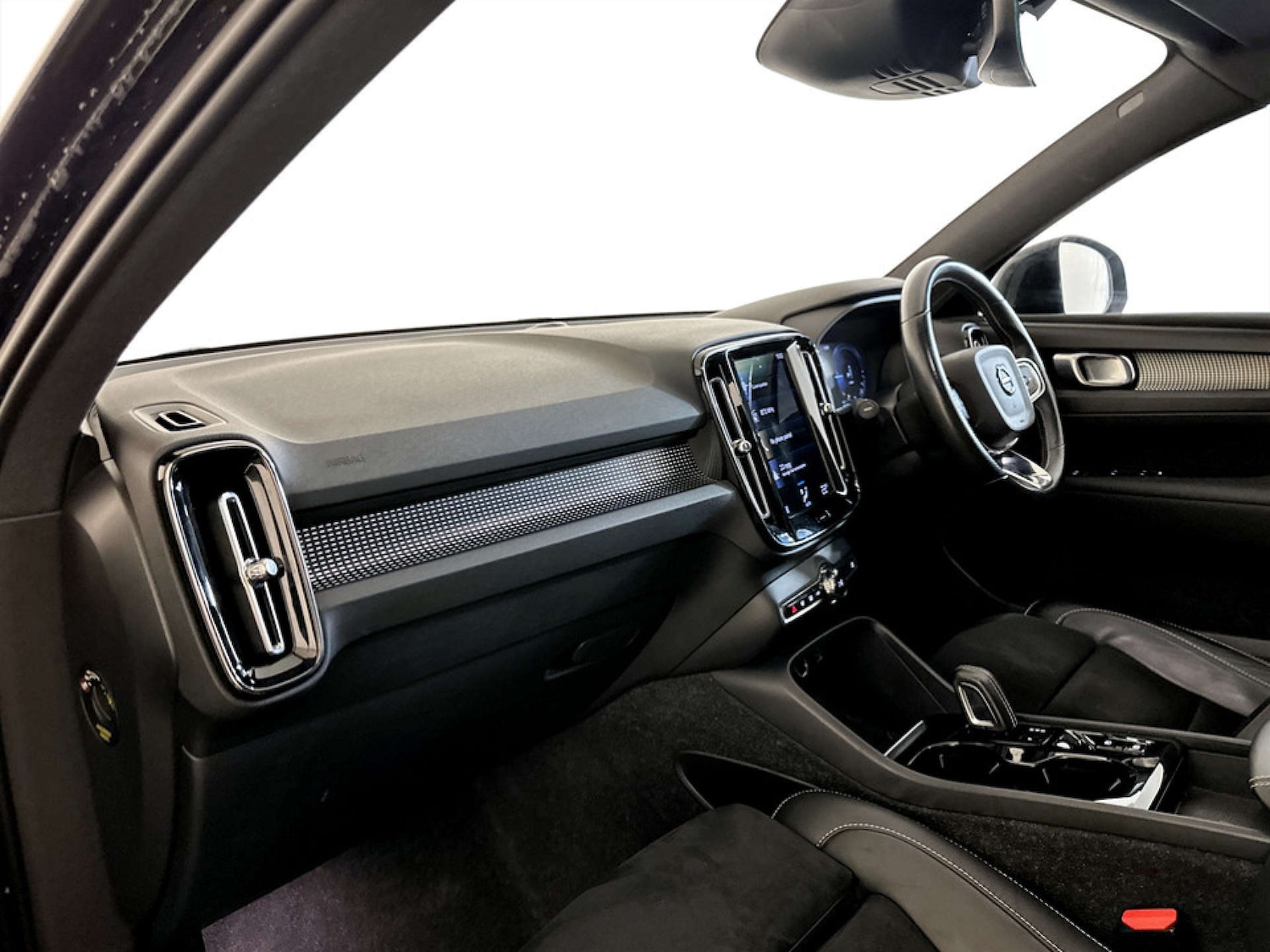 Used Volvo XC40 2021 for sale - 77417565: Photo 12