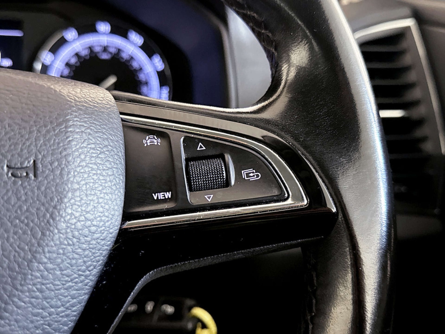 Used Skoda Karoq 2018 for sale - 77185542: Photo 19