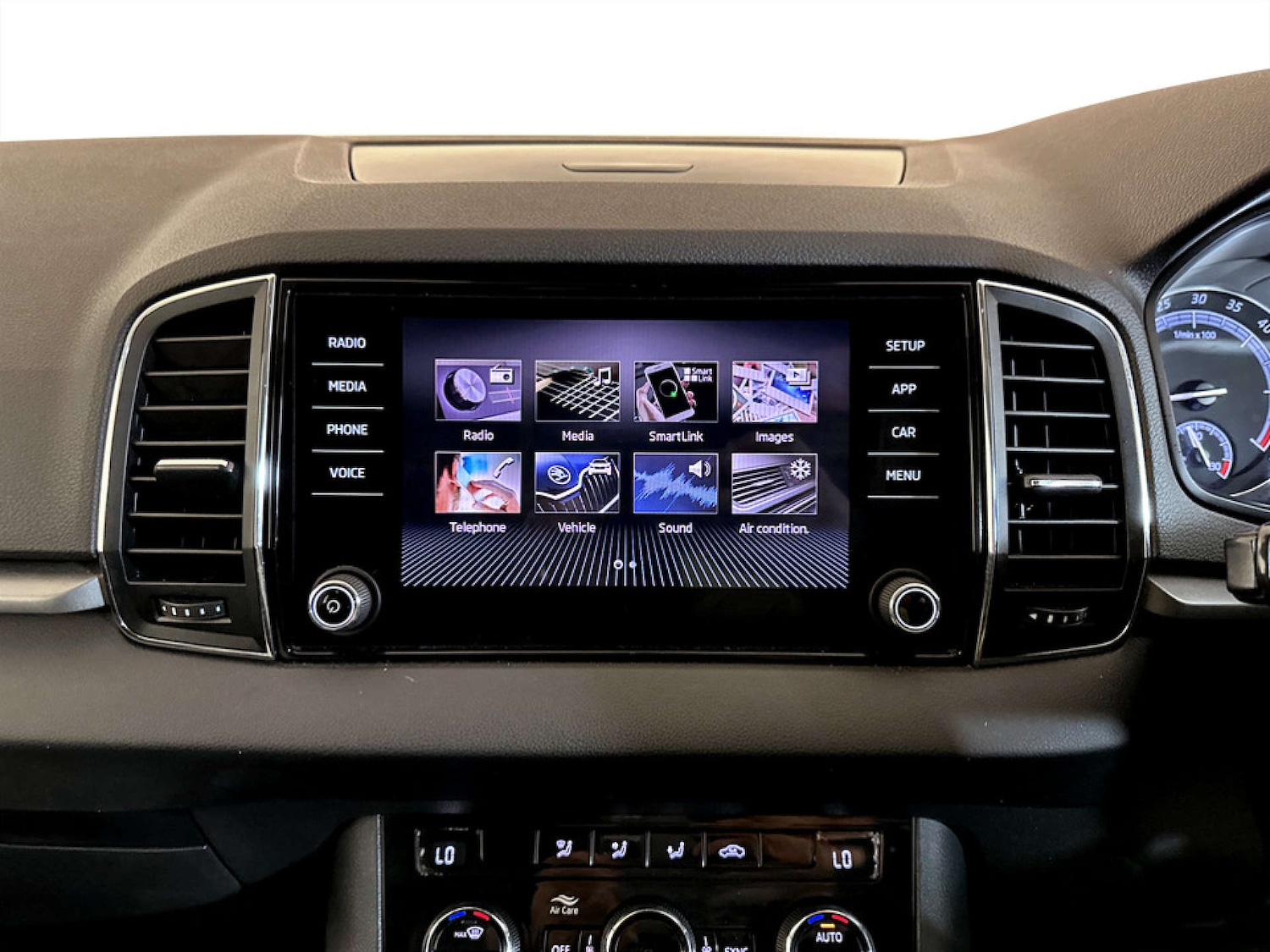 Used Skoda Karoq 2018 for sale - 77185542: Photo 21