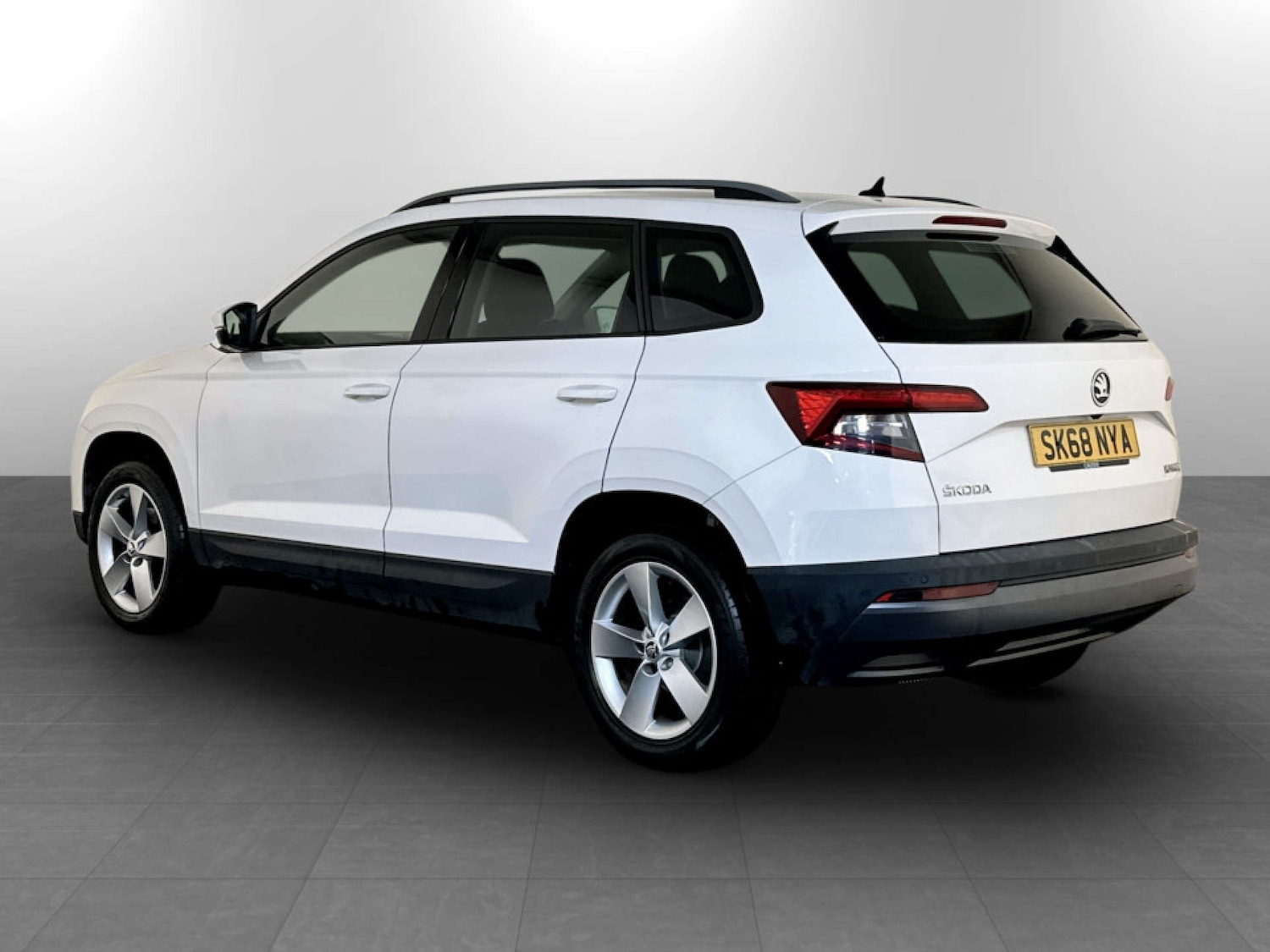 Used Skoda Karoq 2018 for sale - 77185542: Photo 8