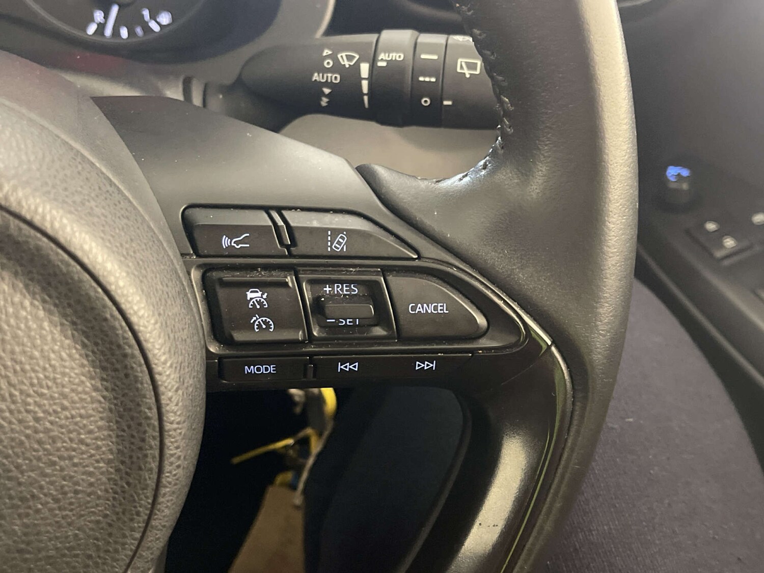 Used Mazda Mazda2 HYBRID 2023 for sale - 78190083: Photo 19