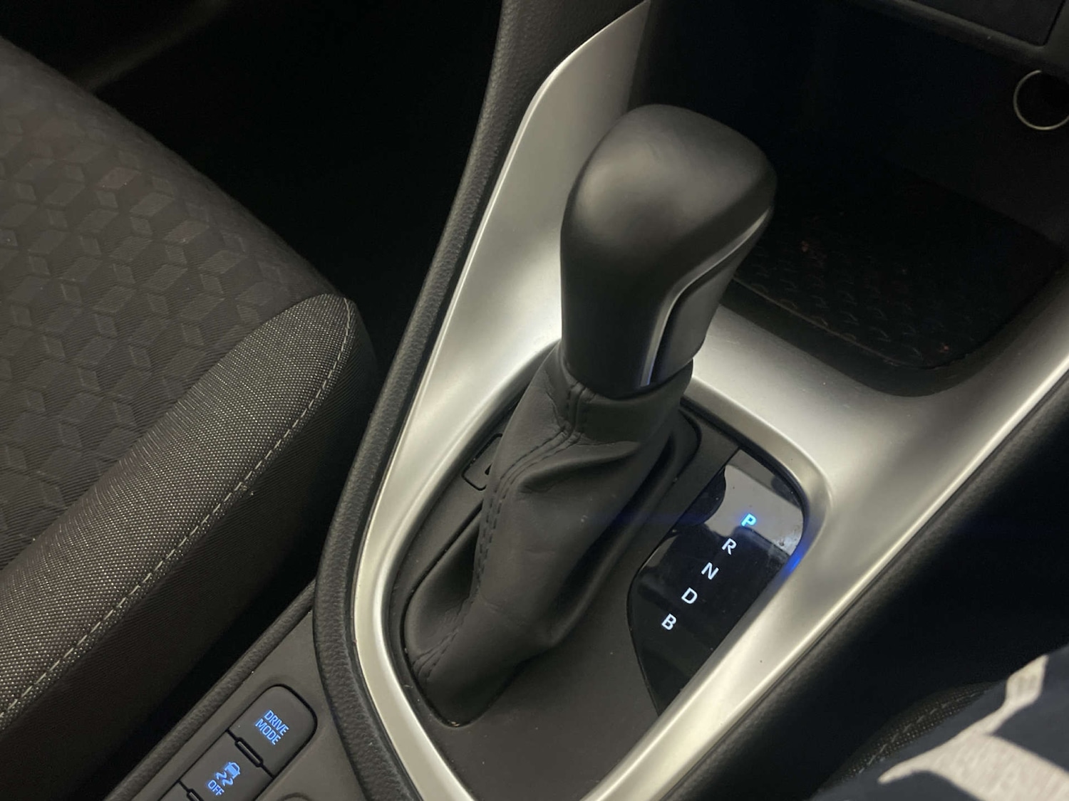 Used Mazda Mazda2 HYBRID 2023 for sale - 78190083: Photo 24