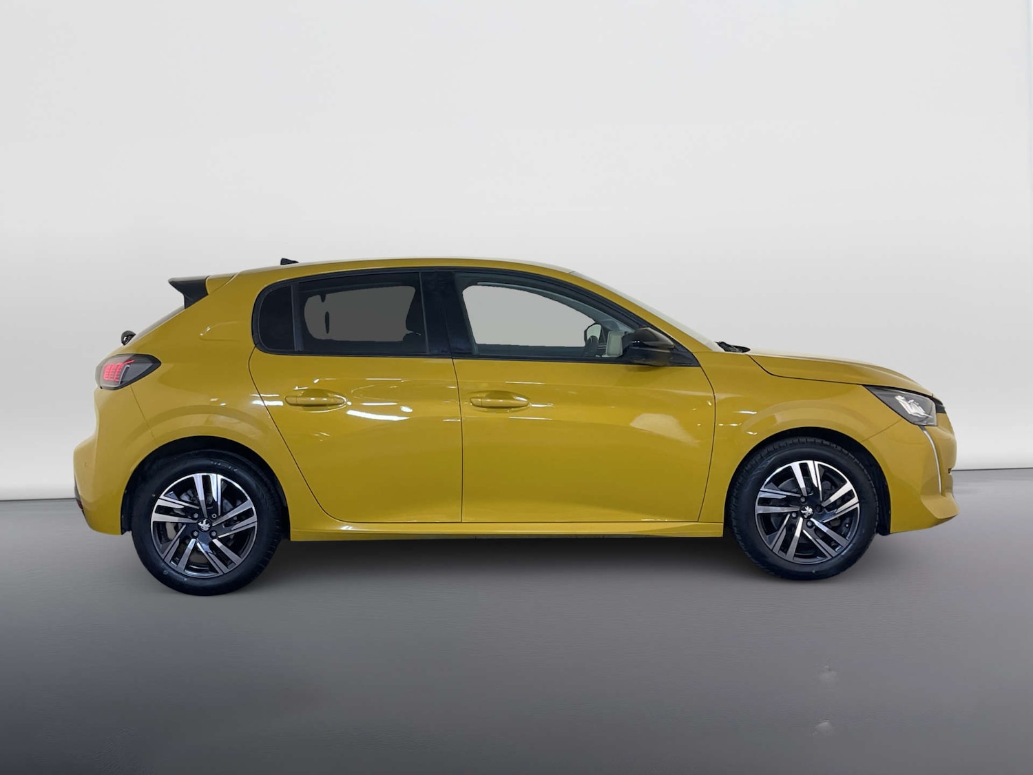 Used Peugeot 208 2023 for sale - 77945418: Photo 11