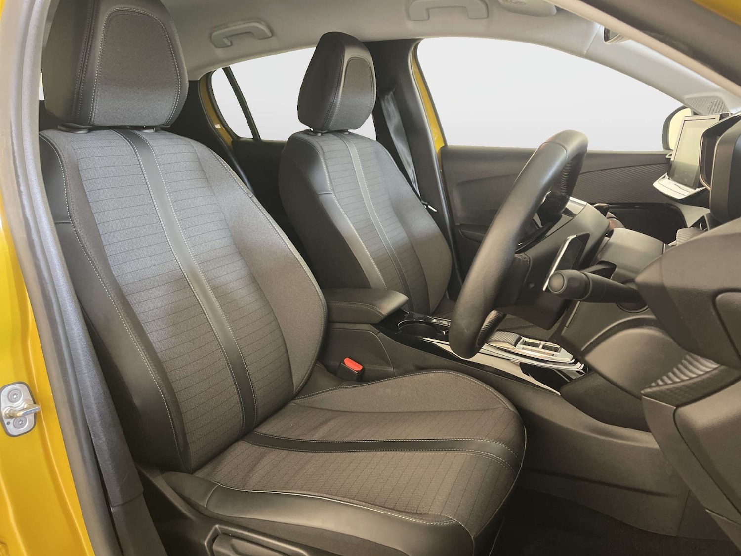 Used Peugeot 208 2023 for sale - 77945418: Photo 13