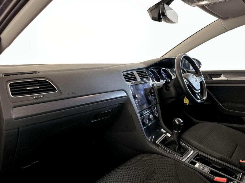 Used Volkswagen Golf 2017 for sale - 76782219: Photo 12