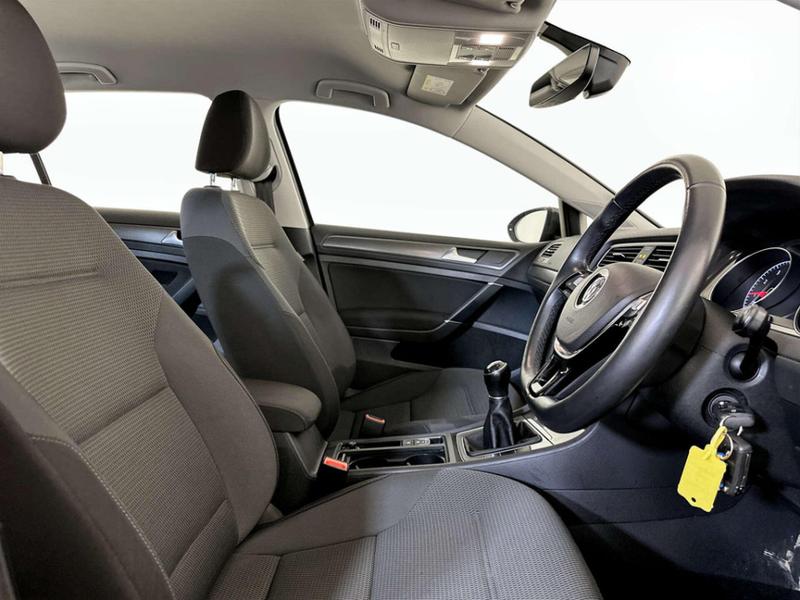 Used Volkswagen Golf 2017 for sale - 76782219: Photo 13