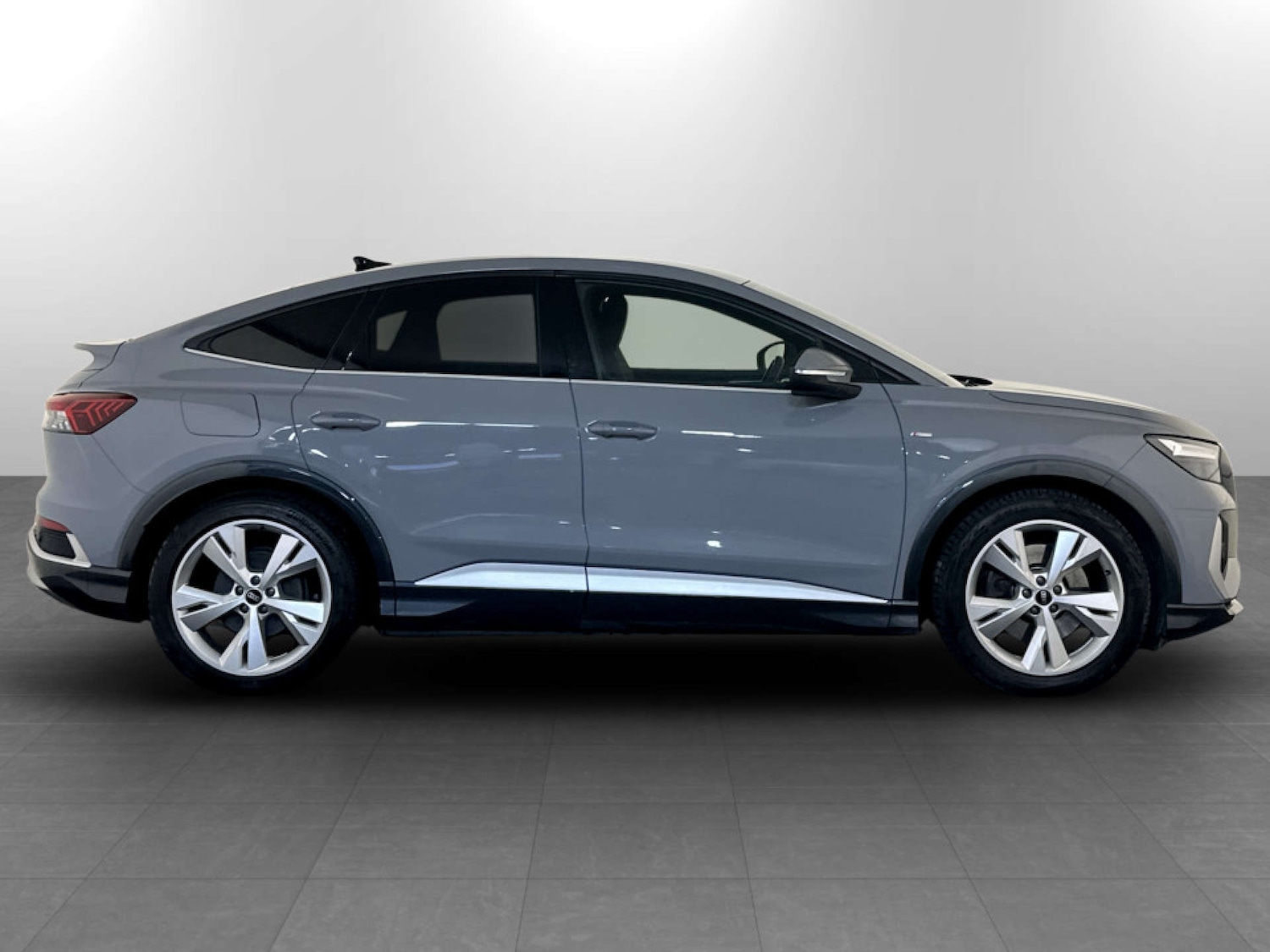 Used Audi Q4 e-tron 2022 for sale - 77185563: Photo 11