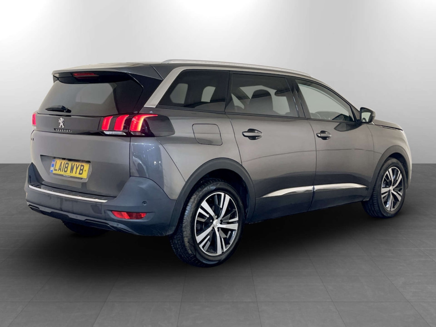 Used Peugeot 5008 2018 for sale - 77431931: Photo 10