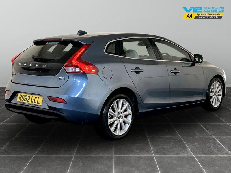 Used Volvo V40 2012 for sale - 76603456: Photo 10