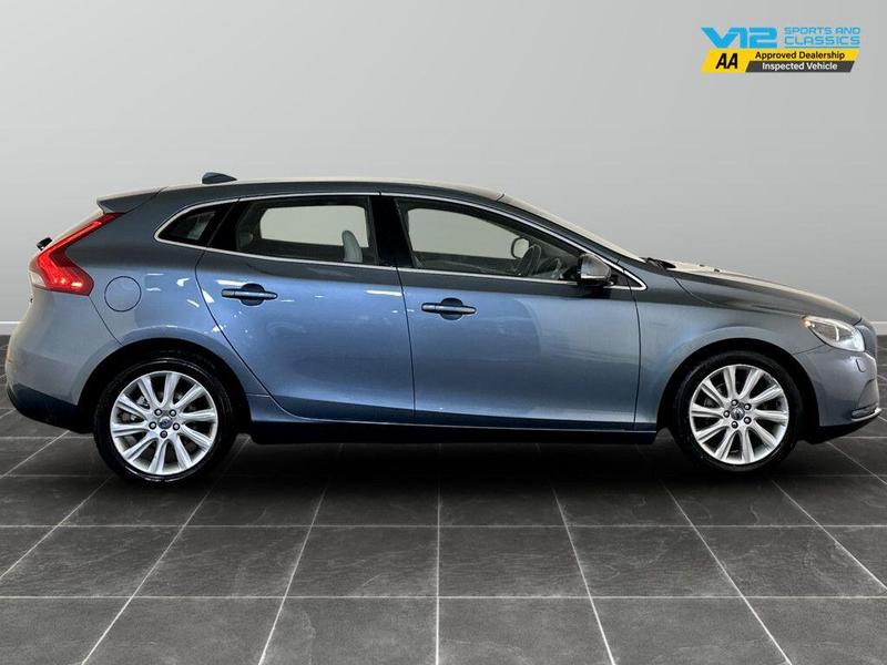 Used Volvo V40 2012 for sale - 76603456: Photo 11