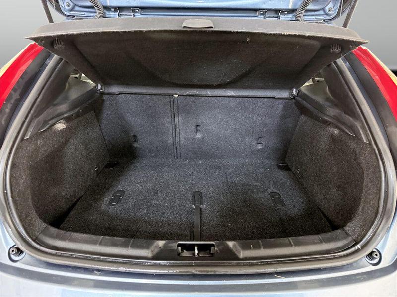 Used Volvo V40 2012 for sale - 76603456: Photo 15