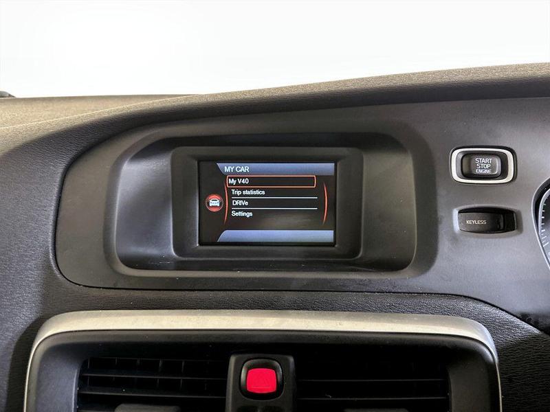 Used Volvo V40 2012 for sale - 76603456: Photo 22