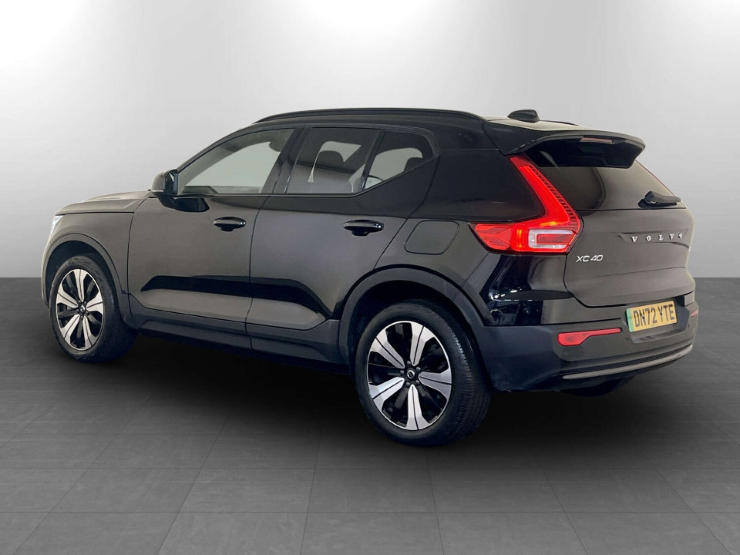 Used Volvo XC40 2022 for sale - 77452466: Photo 8