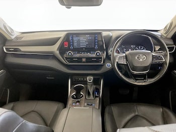 Used Toyota Highlander 2021 for sale - 75711823: Photo