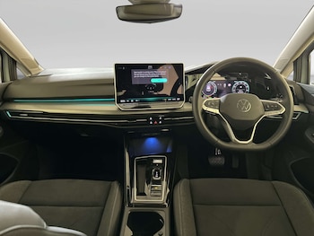Used Volkswagen Golf 2025 for sale - 79569879: Photo